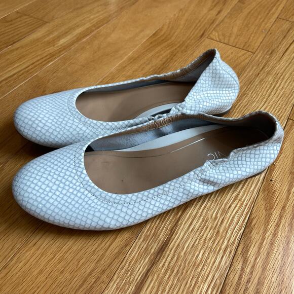 VIONIC Alexa Women's Orthotic Ballet Flat White Lizard sz 7 Snake - Picture 2 of 8